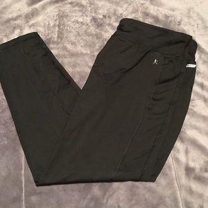 Danskin Now black workout leggings